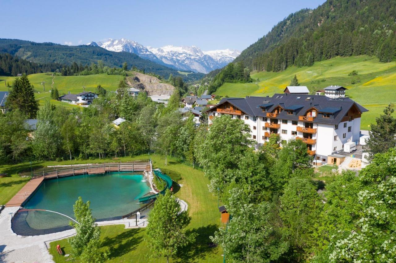 Apart- Und Wellnesshotel Dachsteinresort Russbach am Pass Gschütt Exterior foto
